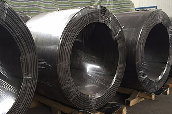 Alloy seamless calcium wire features